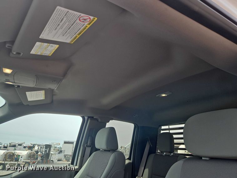 image for item ET5024 2019 Ford F250 Super Duty Ext. Cab pickup truck