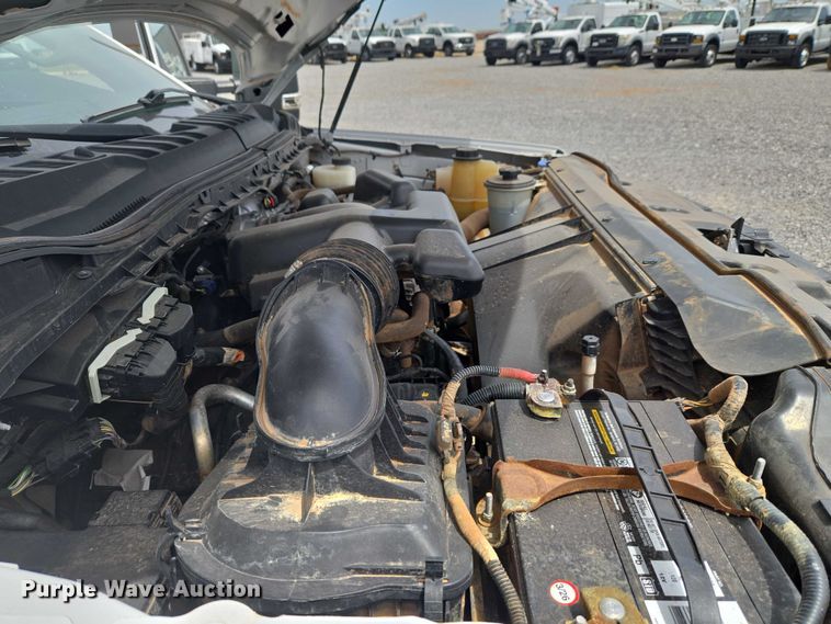 image for item ET5024 2019 Ford F250 Super Duty Ext. Cab pickup truck
