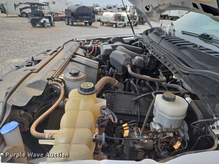 image for item ET5024 2019 Ford F250 Super Duty Ext. Cab pickup truck