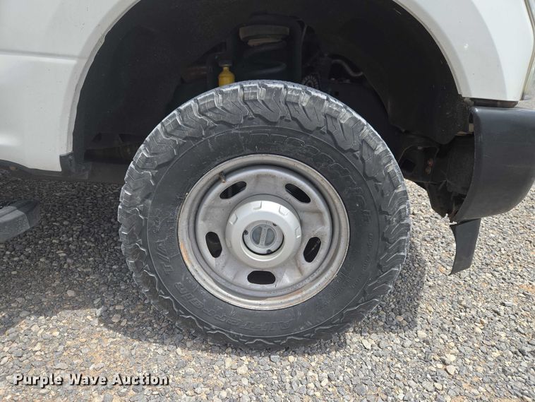 image for item ET5024 2019 Ford F250 Super Duty Ext. Cab pickup truck