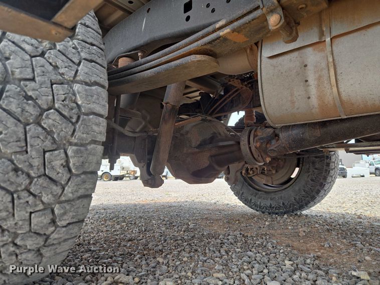 image for item ET5024 2019 Ford F250 Super Duty Ext. Cab pickup truck