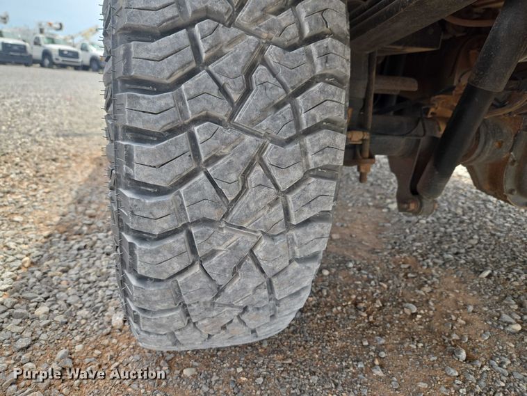 image for item ET5024 2019 Ford F250 Super Duty Ext. Cab pickup truck
