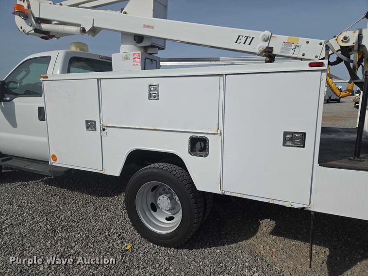 image for item ET5025 2009 Ford F450 Super Duty bucket truck