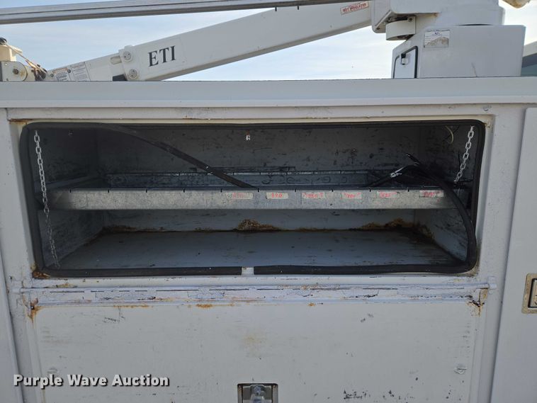 image for item ET5025 2009 Ford F450 Super Duty bucket truck