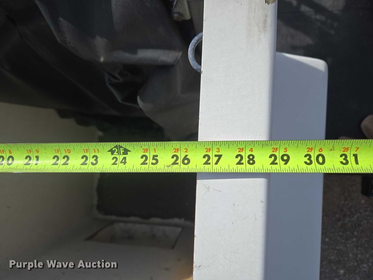 image for item ET5025 2009 Ford F450 Super Duty bucket truck