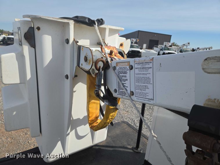 image for item ET5025 2009 Ford F450 Super Duty bucket truck