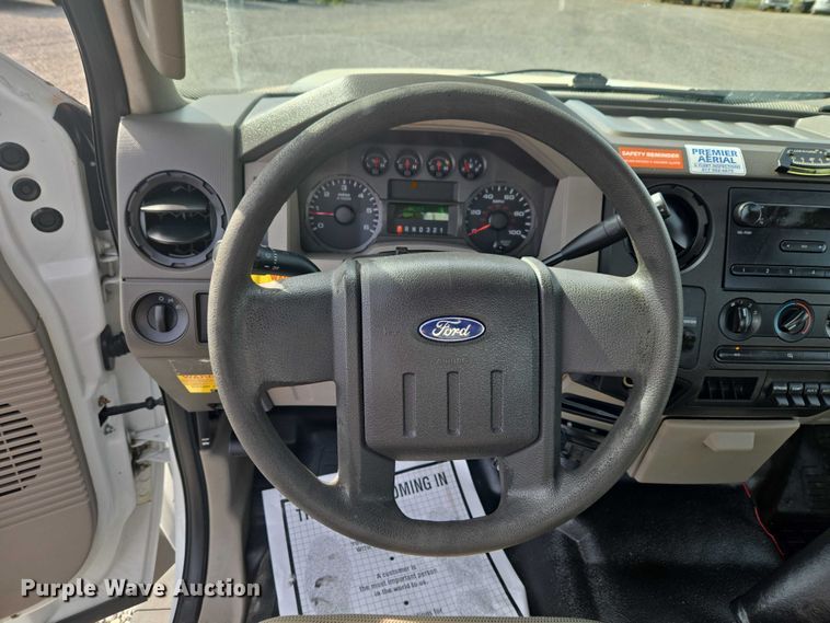 image for item ET5025 2009 Ford F450 Super Duty bucket truck