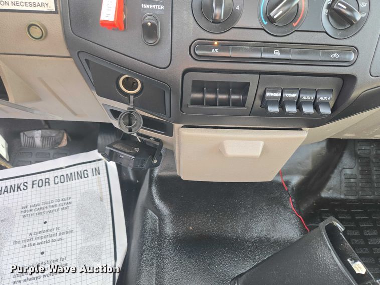 image for item ET5025 2009 Ford F450 Super Duty bucket truck