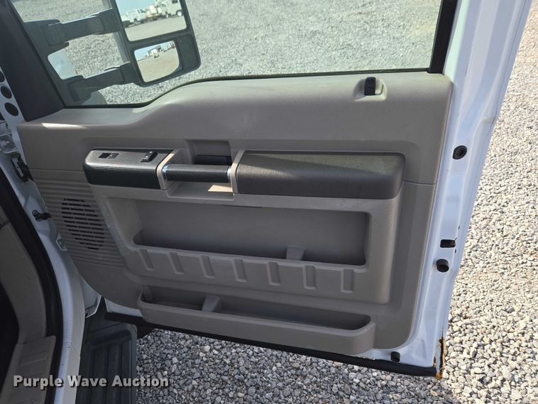 image for item ET5025 2009 Ford F450 Super Duty bucket truck