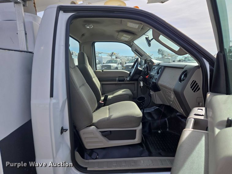 image for item ET5025 2009 Ford F450 Super Duty bucket truck