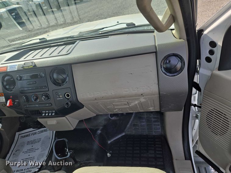 image for item ET5025 2009 Ford F450 Super Duty bucket truck