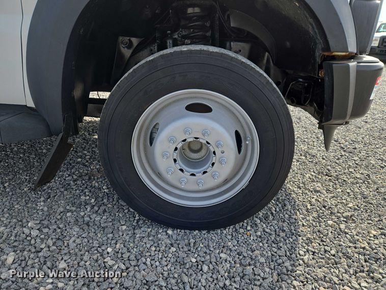 image for item ET5025 2009 Ford F450 Super Duty bucket truck