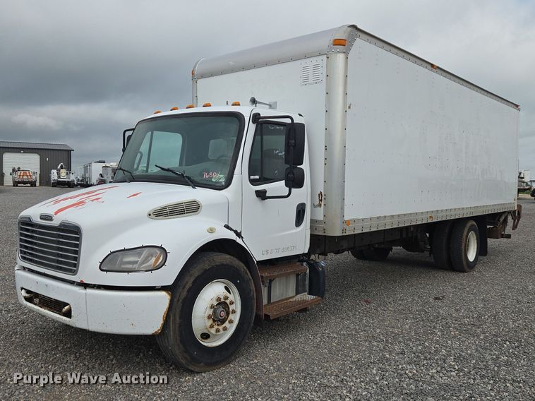 image for item ET5079 2011 Freightliner Business Class M2 box truck
