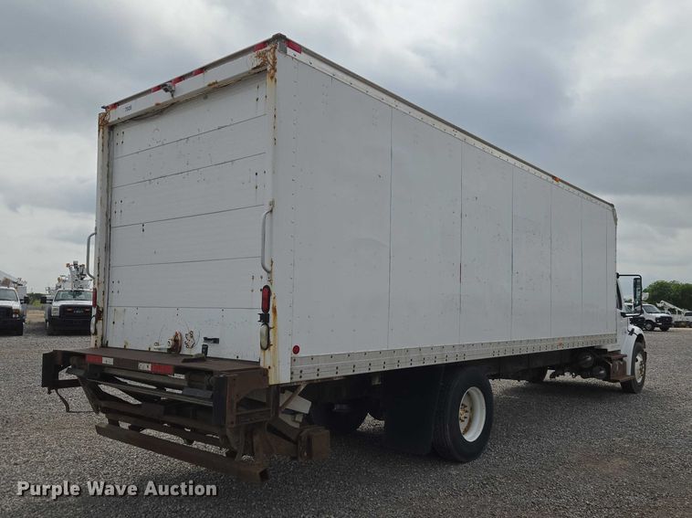 image for item ET5079 2011 Freightliner Business Class M2 box truck