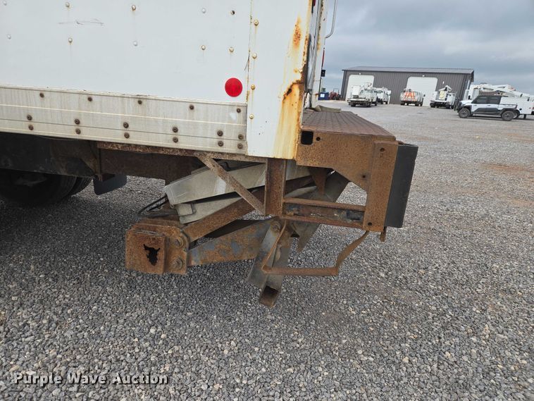 image for item ET5079 2011 Freightliner Business Class M2 box truck