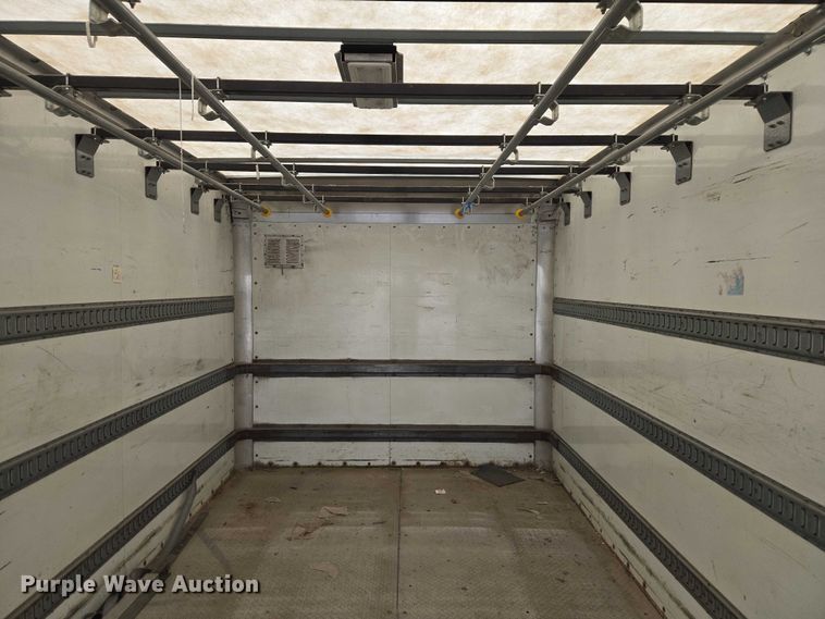 image for item ET5079 2011 Freightliner Business Class M2 box truck