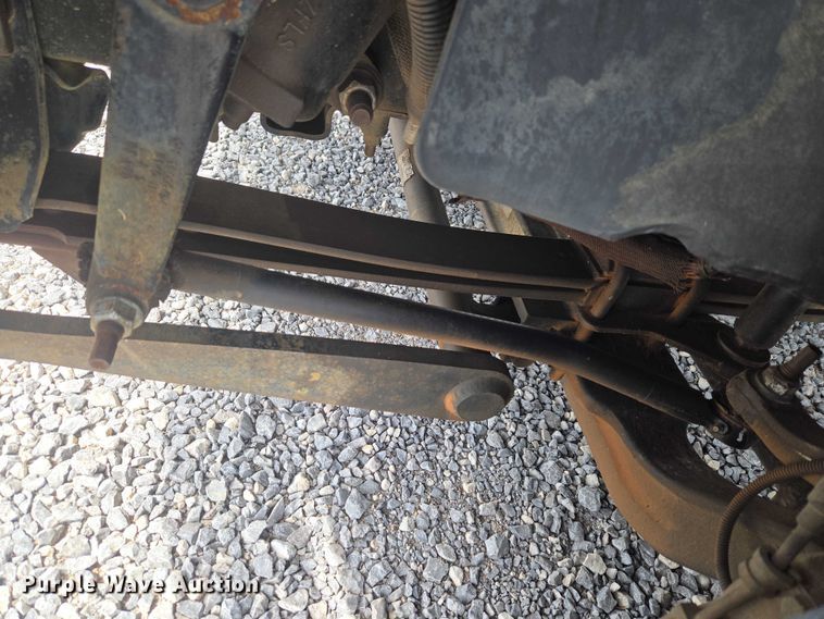 image for item ET5082 2006 GMC C5500 bucket truck