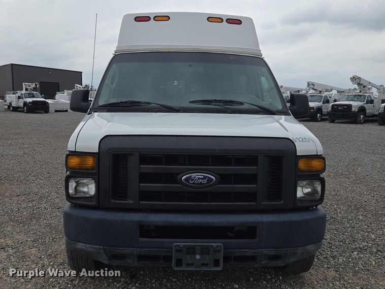 image for item ET5083 2012 Ford E250 handicap accessible van