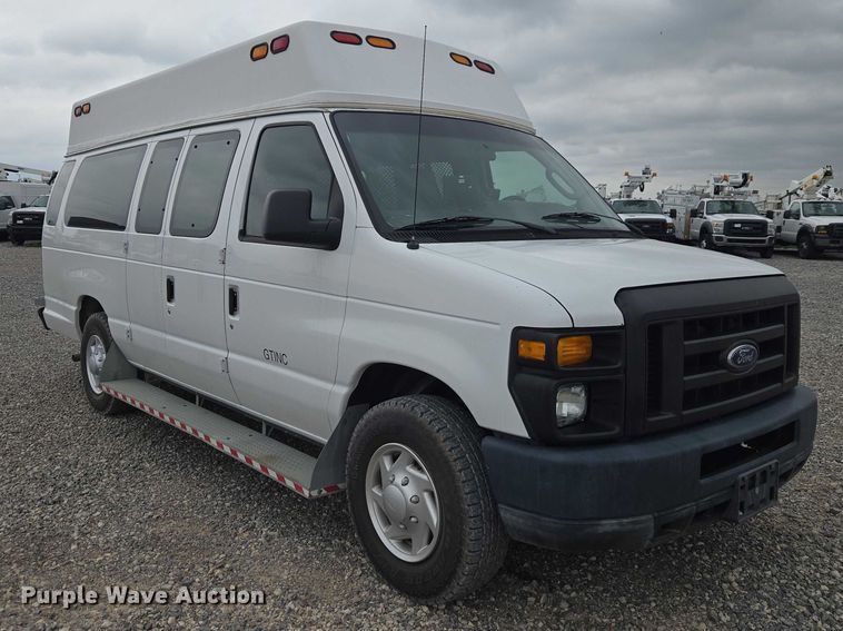 image for item ET5083 2012 Ford E250 handicap accessible van