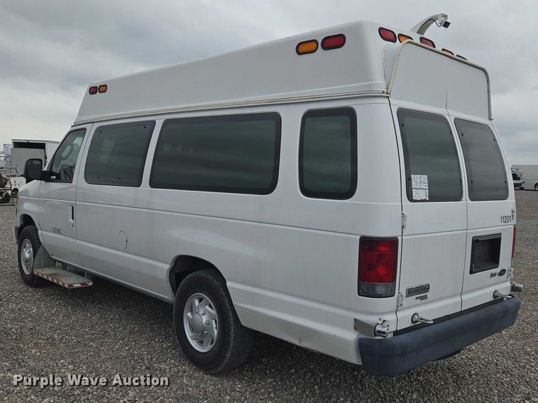 image for item ET5083 2012 Ford E250 handicap accessible van