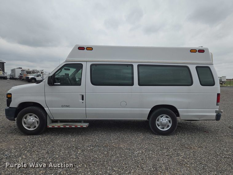 image for item ET5083 2012 Ford E250 handicap accessible van