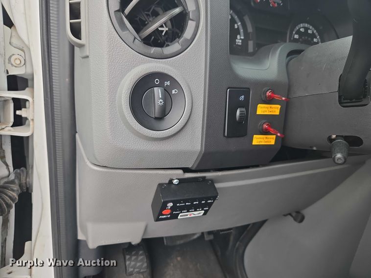 image for item ET5083 2012 Ford E250 handicap accessible van