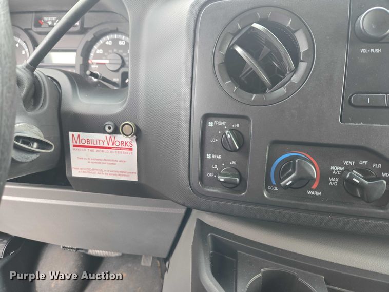 image for item ET5083 2012 Ford E250 handicap accessible van