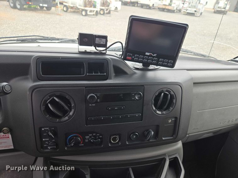 image for item ET5083 2012 Ford E250 handicap accessible van