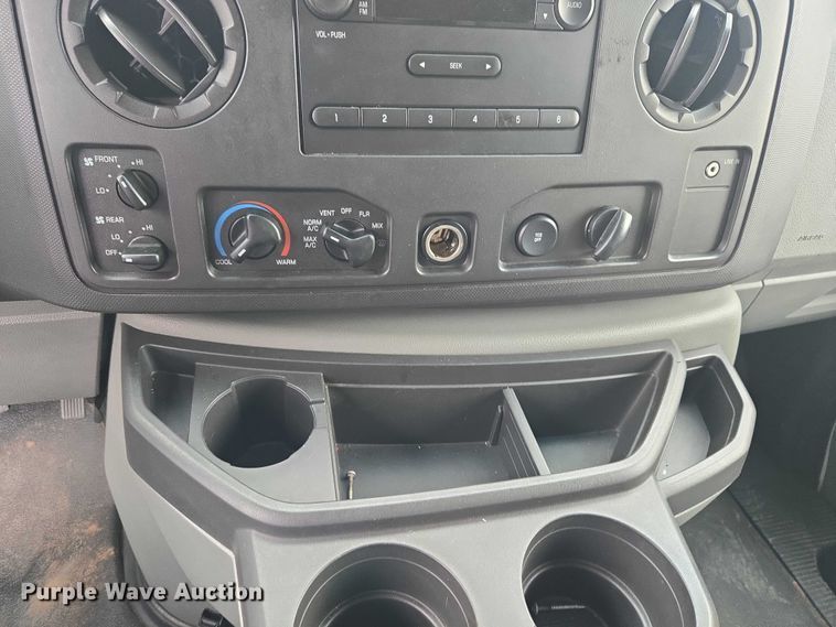 image for item ET5083 2012 Ford E250 handicap accessible van