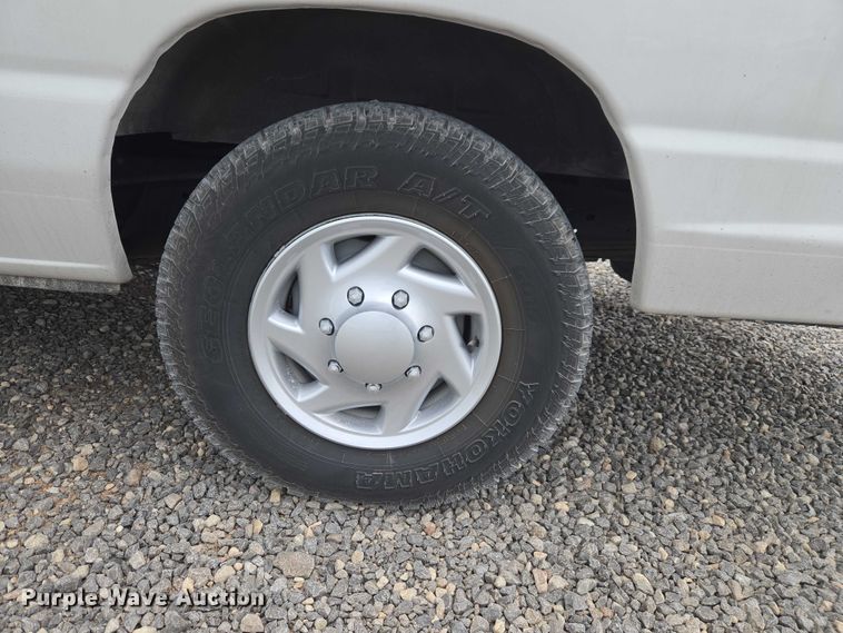 image for item ET5083 2012 Ford E250 handicap accessible van