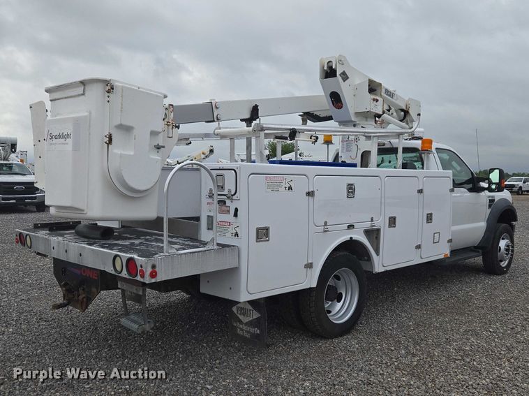 image for item ET5145 2010 Ford F550 Super Duty bucket truck