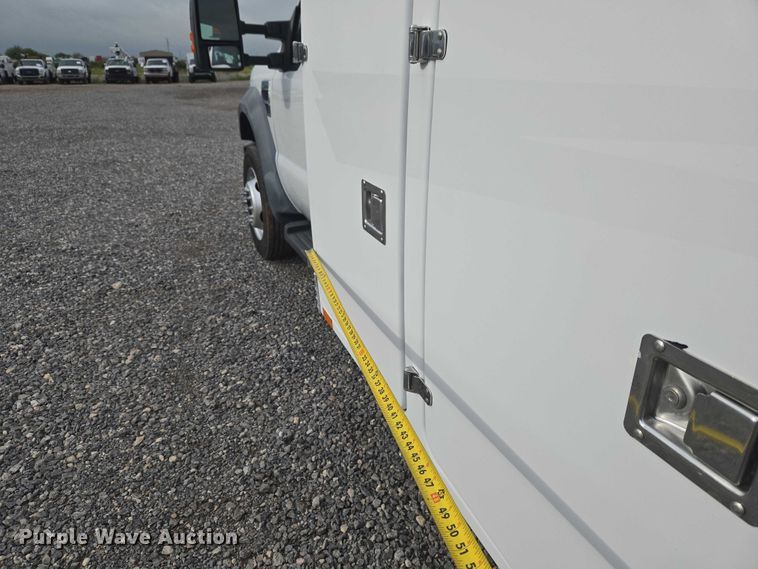 image for item ET5145 2010 Ford F550 Super Duty bucket truck