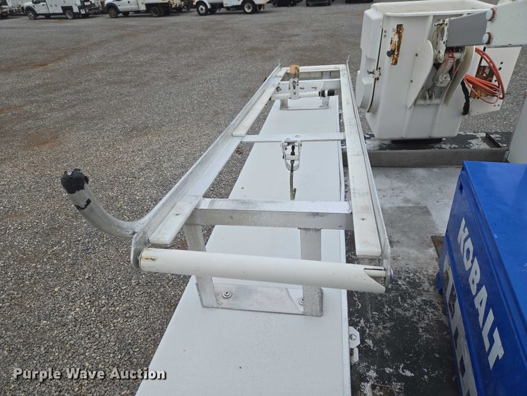 image for item ET5145 2010 Ford F550 Super Duty bucket truck