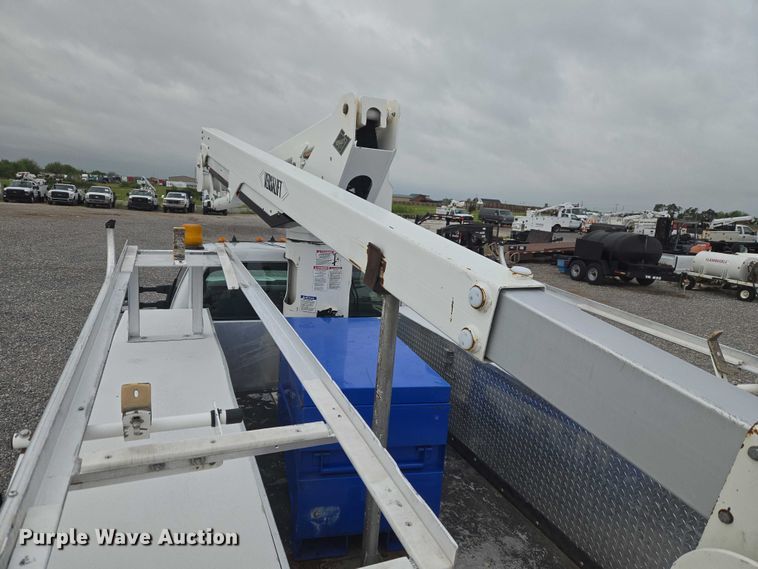 image for item ET5145 2010 Ford F550 Super Duty bucket truck