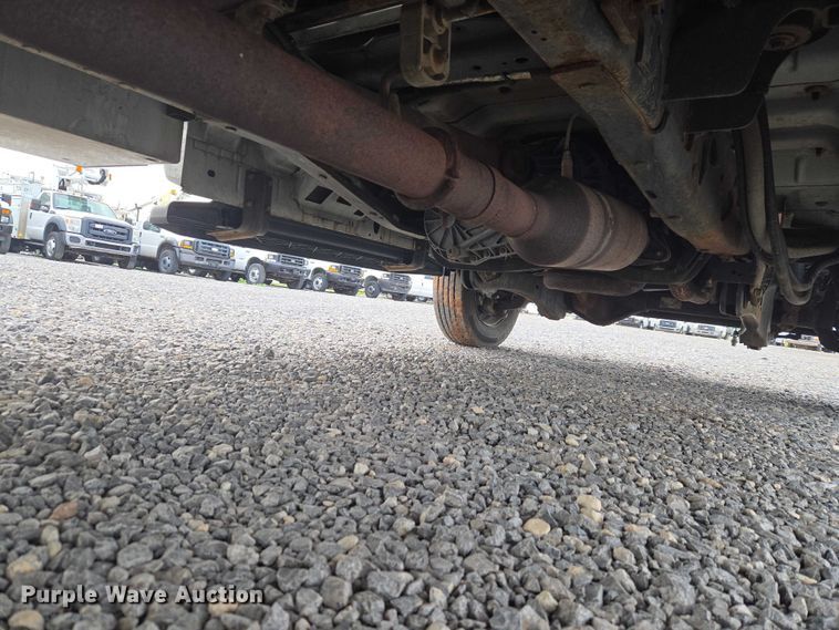 image for item ET5145 2010 Ford F550 Super Duty bucket truck