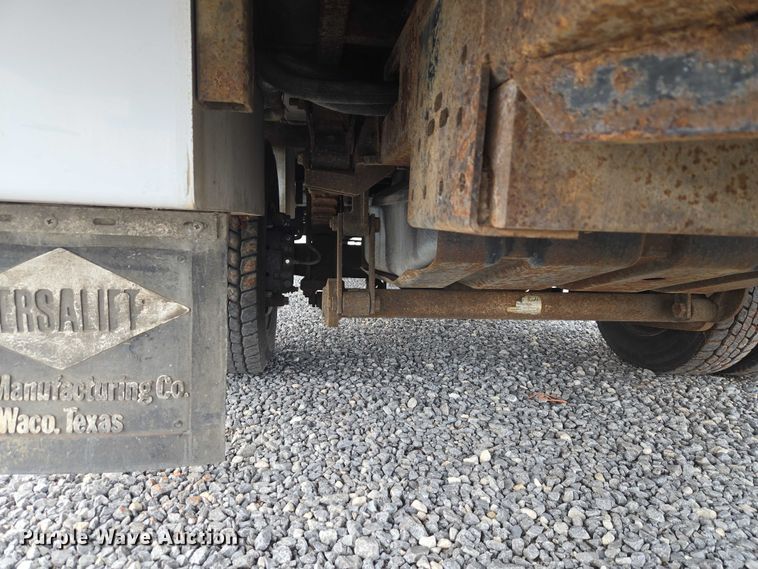 image for item ET5145 2010 Ford F550 Super Duty bucket truck