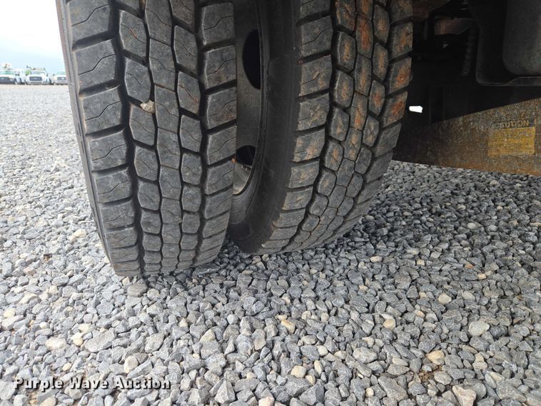image for item ET5145 2010 Ford F550 Super Duty bucket truck