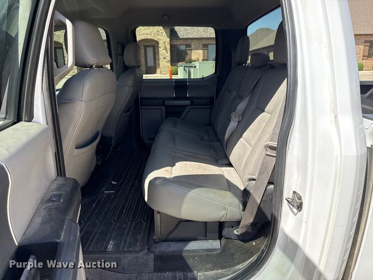 image for item ET6084 2018 Ford F250 Crew Cab pickup truck