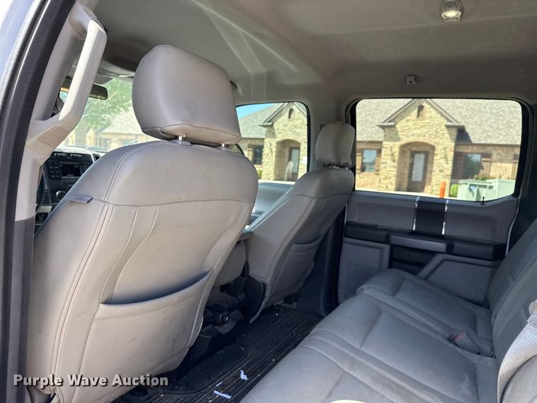image for item ET6084 2018 Ford F250 Crew Cab pickup truck