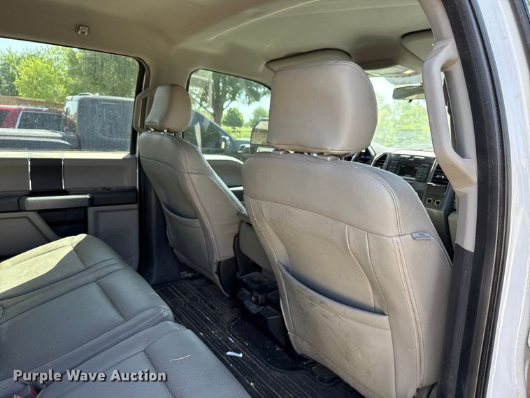 image for item ET6084 2018 Ford F250 Crew Cab pickup truck