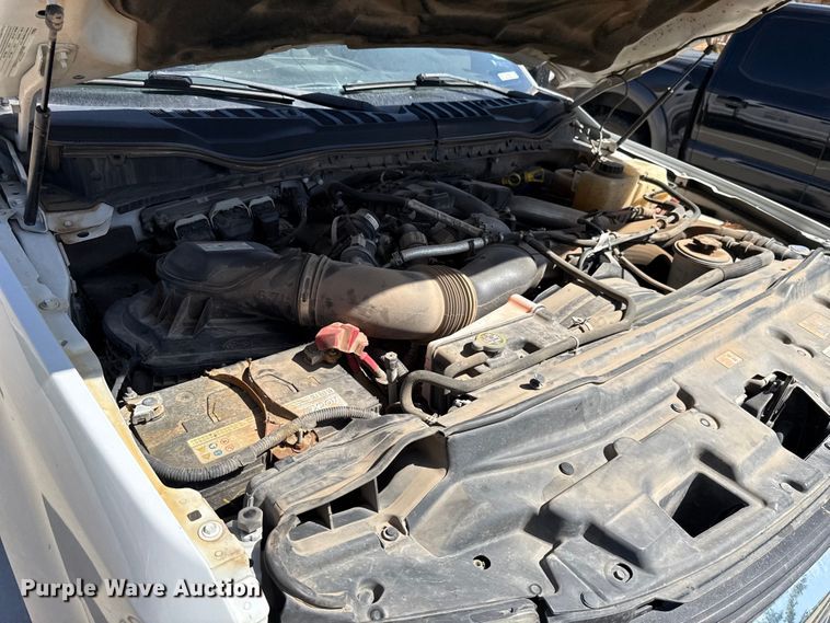 image for item ET6084 2018 Ford F250 Crew Cab pickup truck