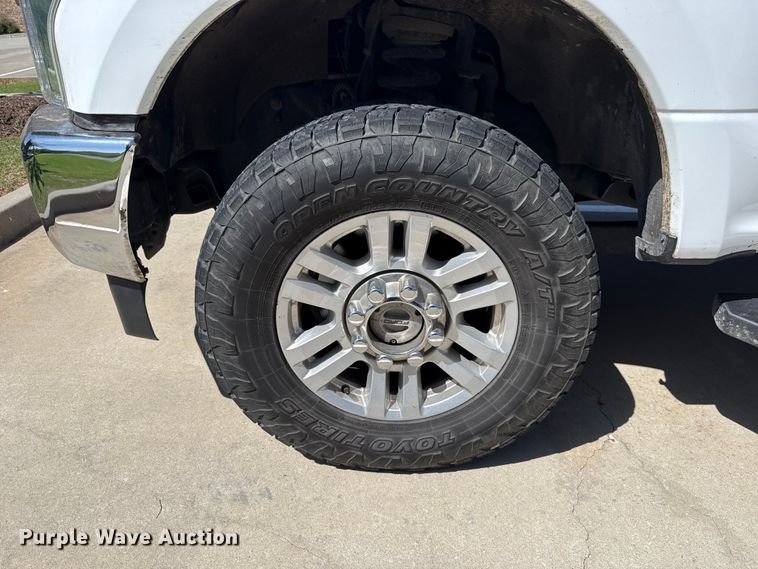 image for item ET6084 2018 Ford F250 Crew Cab pickup truck