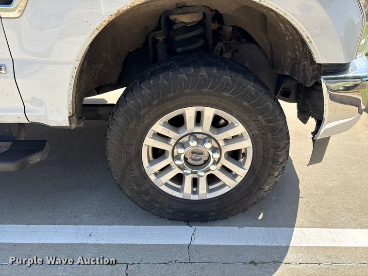 image for item ET6084 2018 Ford F250 Crew Cab pickup truck