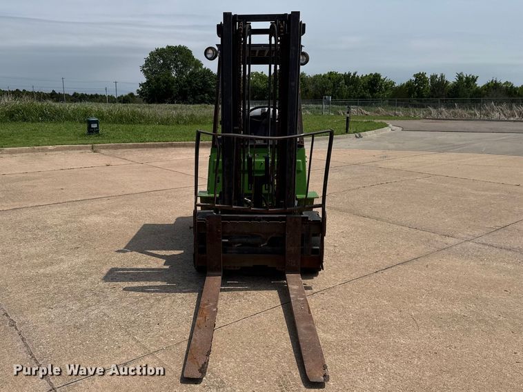 image for item ET6092 Clark GPX25 forklift