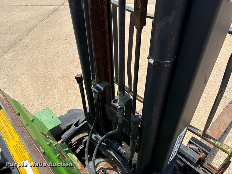 image for item ET6092 Clark GPX25 forklift