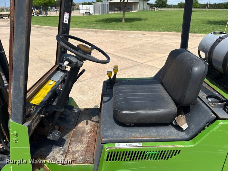 image for item ET6092 Clark GPX25 forklift