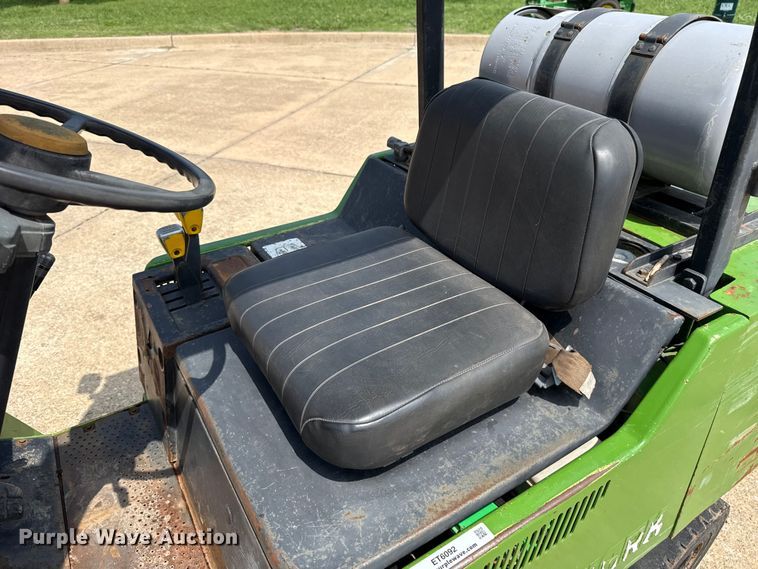 image for item ET6092 Clark GPX25 forklift