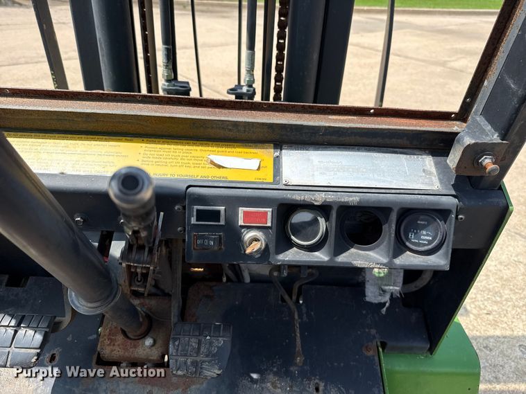 image for item ET6092 Clark GPX25 forklift