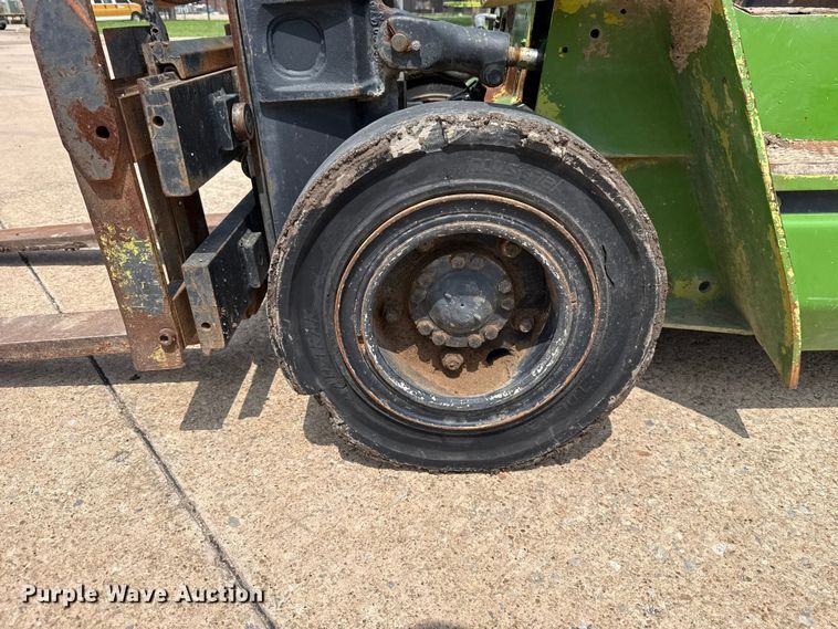 image for item ET6092 Clark GPX25 forklift
