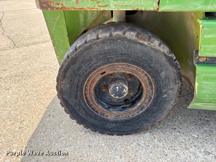 image for item ET6092 Clark GPX25 forklift